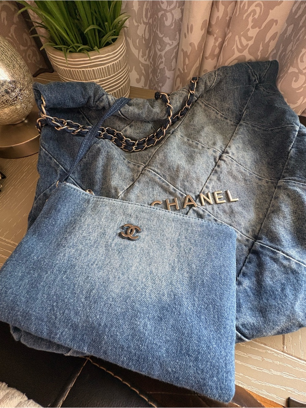 FASHION Light Blue Quilted Denim Shoulder Bag with Chain Strap and Pouch - Picture 14 of 16